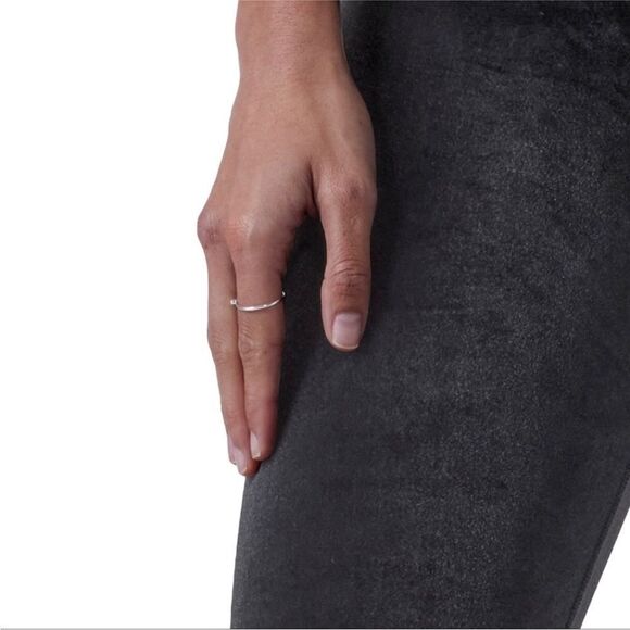 ATHLETA Elation Velvet Tight Leggingssize XS - Picture 3 of 7